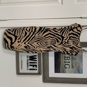 Fashion nova tight  XS tiger dress black & beige